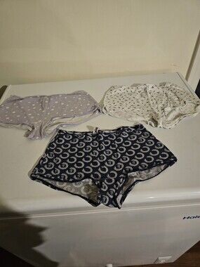 Women's VS PINK Boy Shorts Bundle -